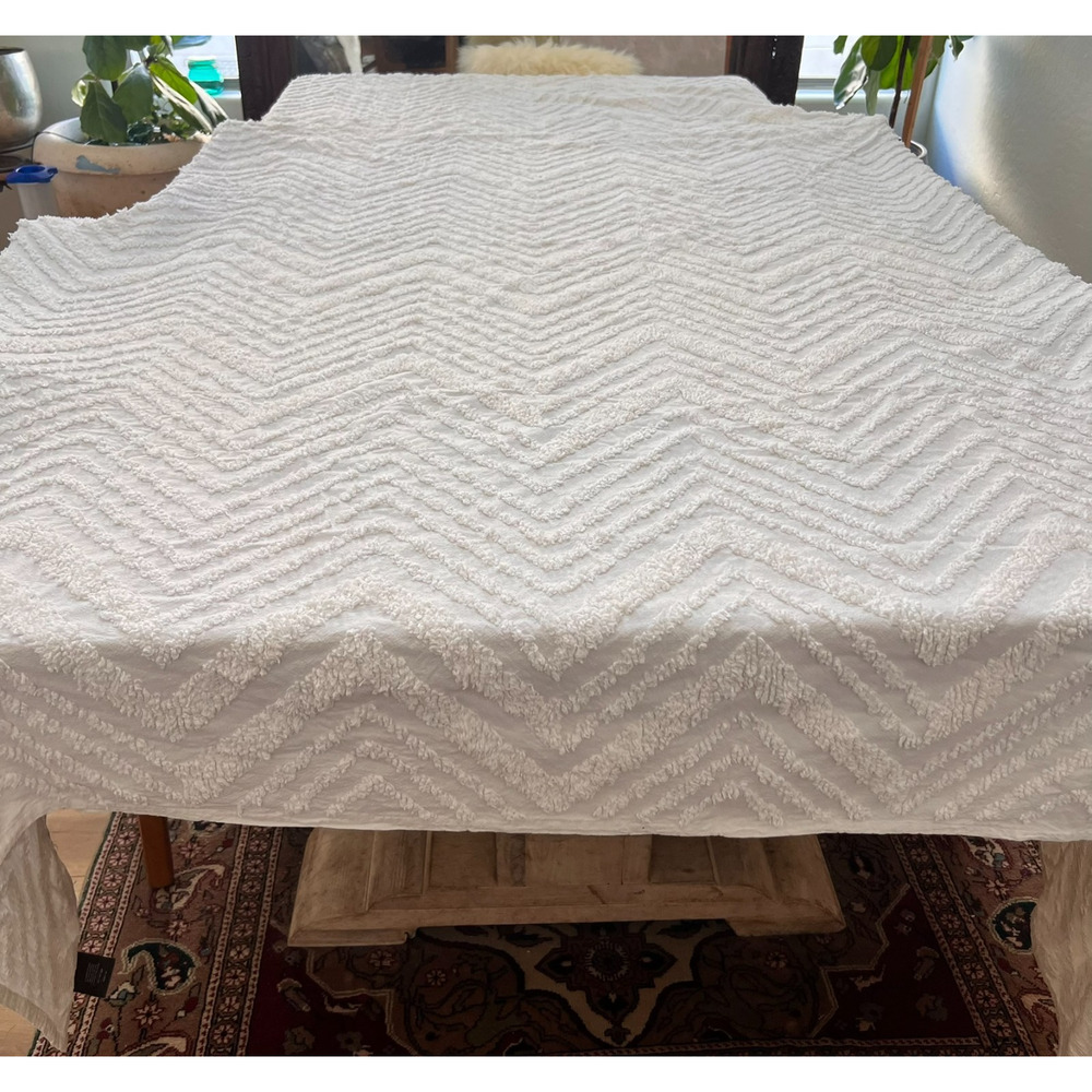 Nate Berkus Coverlet Queen Ivory Textured Chevron Pattern 100% Cotton